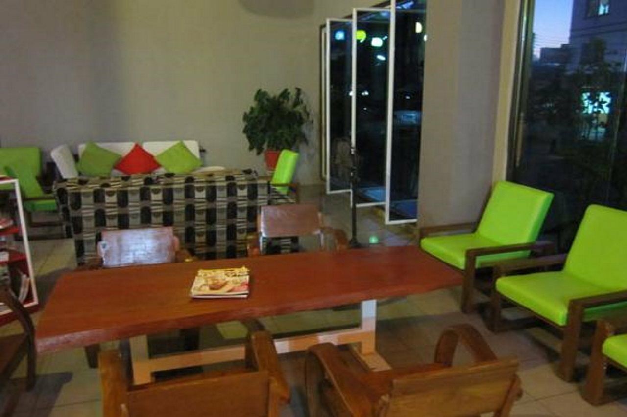 Phuket Rome Place Hotel מראה חיצוני תמונה